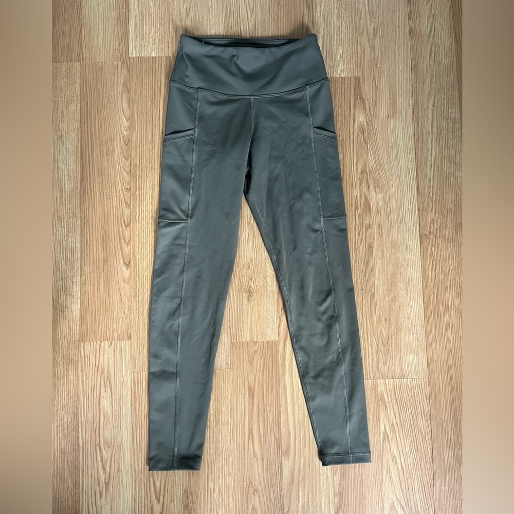 BR Standard. Olive. XS